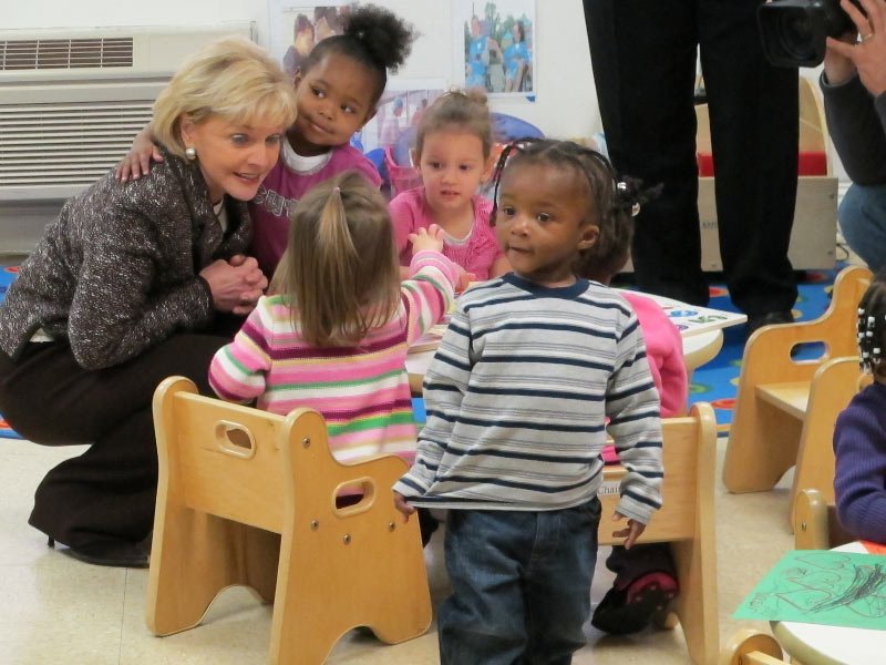 Governor-Perdue-visits-preschool-Classroom-6