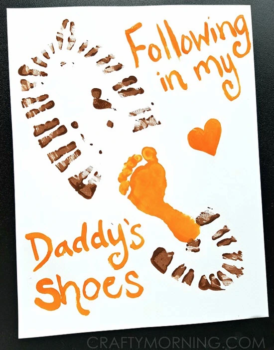Card with footprint. This image complements the blog post titled "father's day crafts for 3 year olds."